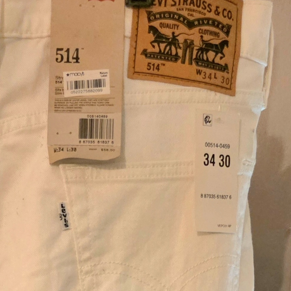 Levi's 514 Men's Relaxed Jeans in Cream